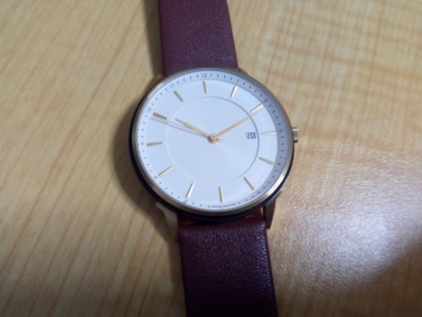 Lagom Watchesを正面から撮影した写真