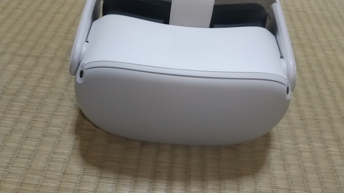 OculusQuest2を正面から撮った画像